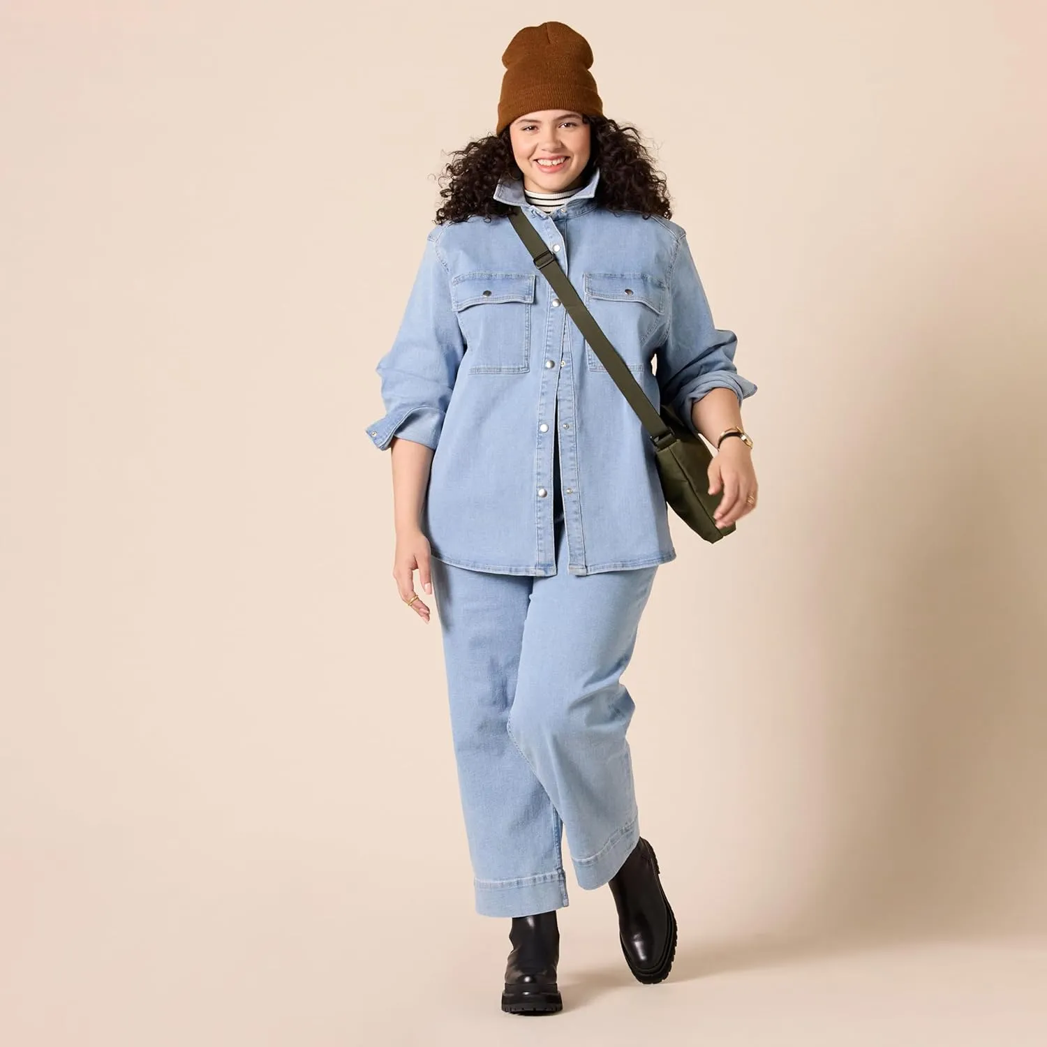 Amazon Essentials Women's Oversized-Fit Heavyweight Denim Shirt Jacket