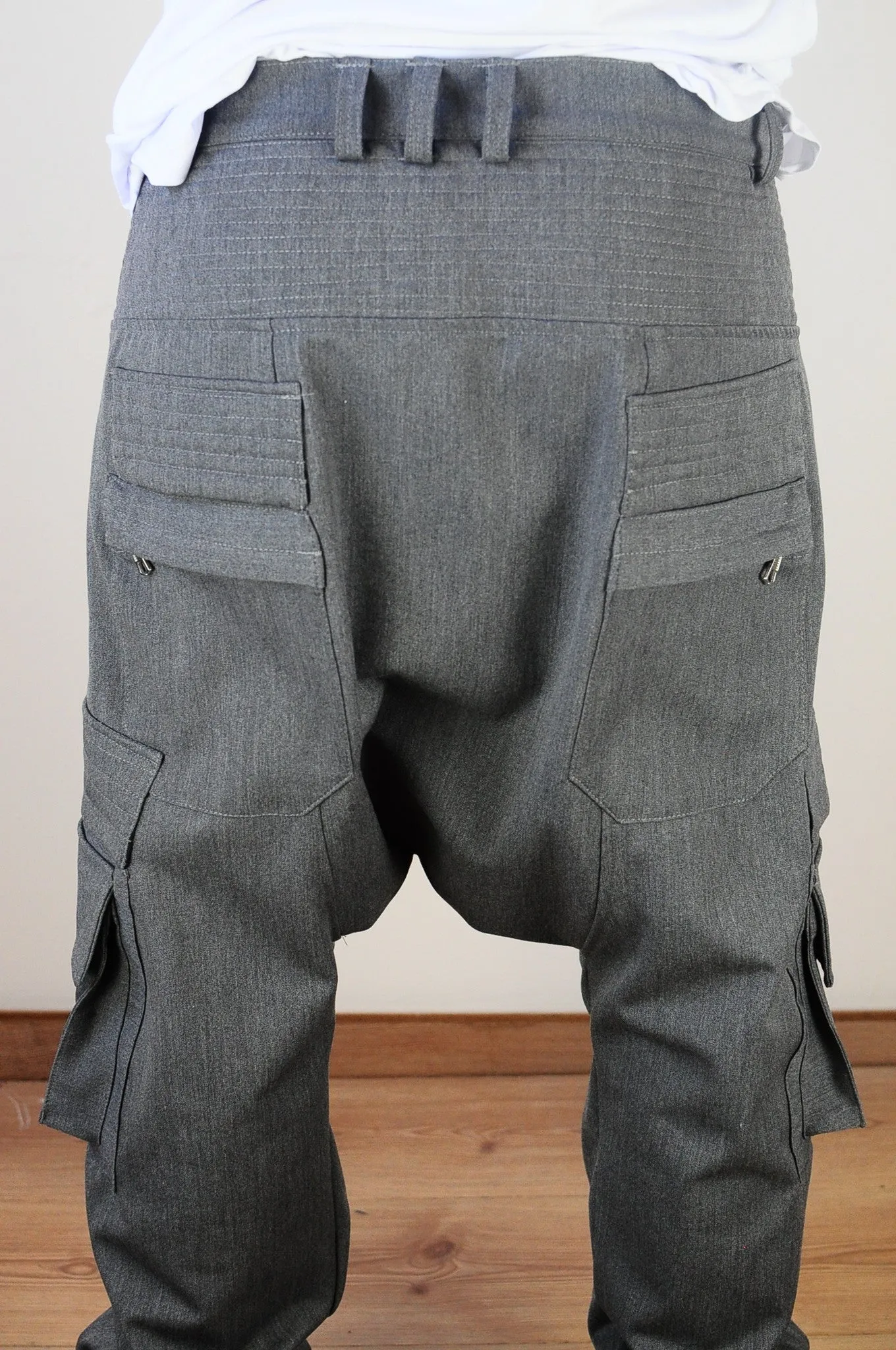 Drop-Rise Hiking Mountain Cargo Pants / Quilted Zip Pockets