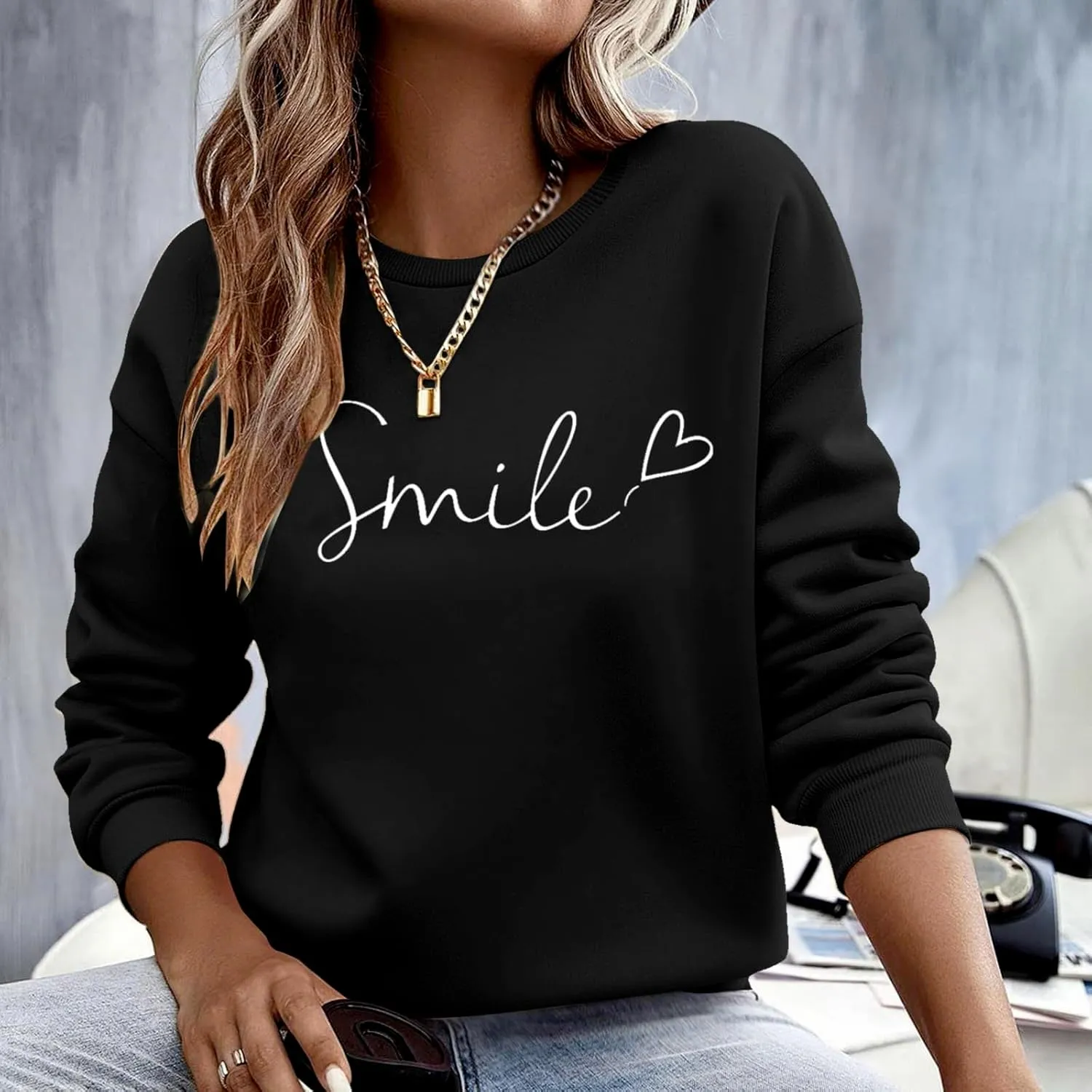 Oversized Sweatshirts for Women Smile Letter Graphic Crewneck Long Sleeve Pullover Tops Fleece Fall Preppy Shirts