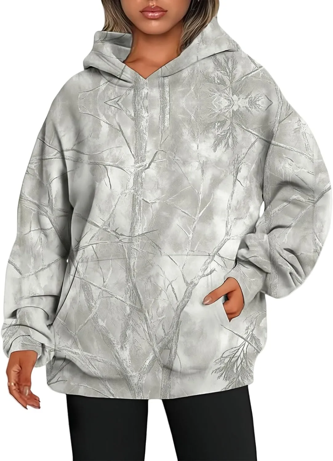 ZWRXW Womens Maple Leaf Print Camo Hoodies Oversized Long Sleeve Hooded Sweatshirt Fall Fashion Pullover Tops with Pocket